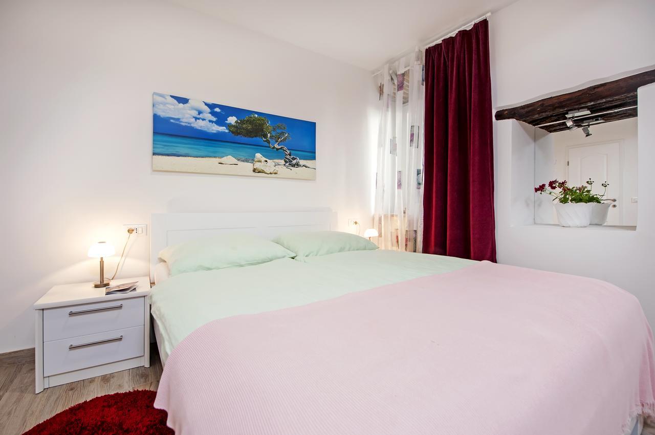 La Svalba Rooms & Studios 로비니 외부 사진